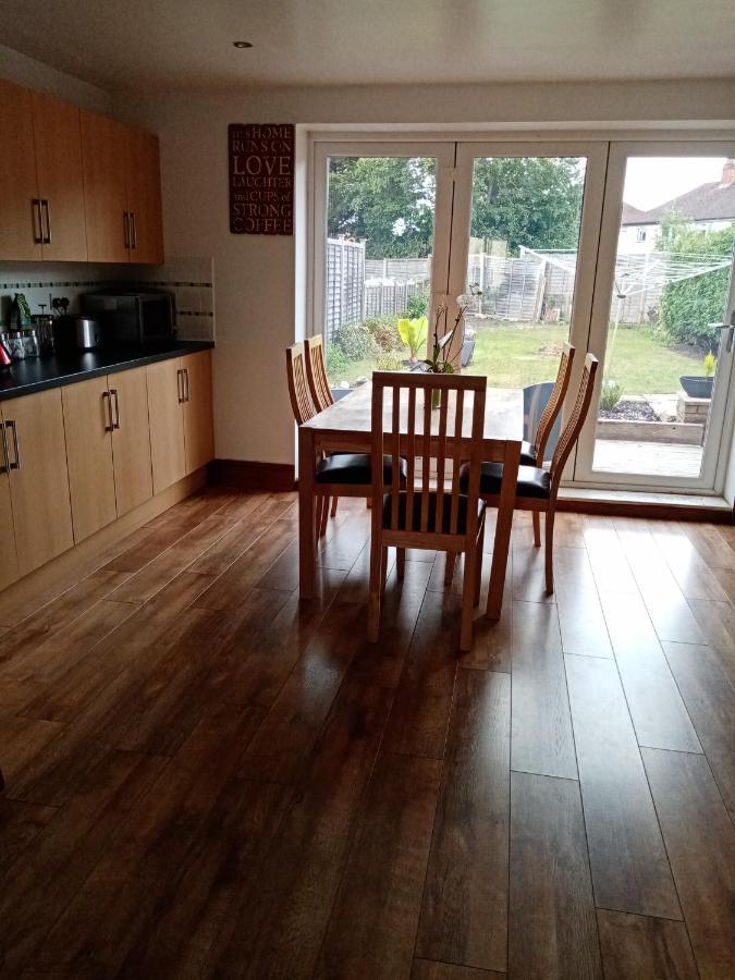 הוילה Comfy 3 Bed House Near Windsor Castle And Legoland מראה חיצוני תמונה