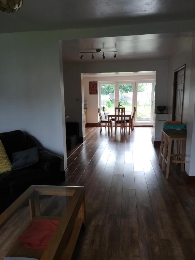 הוילה Comfy 3 Bed House Near Windsor Castle And Legoland מראה חיצוני תמונה